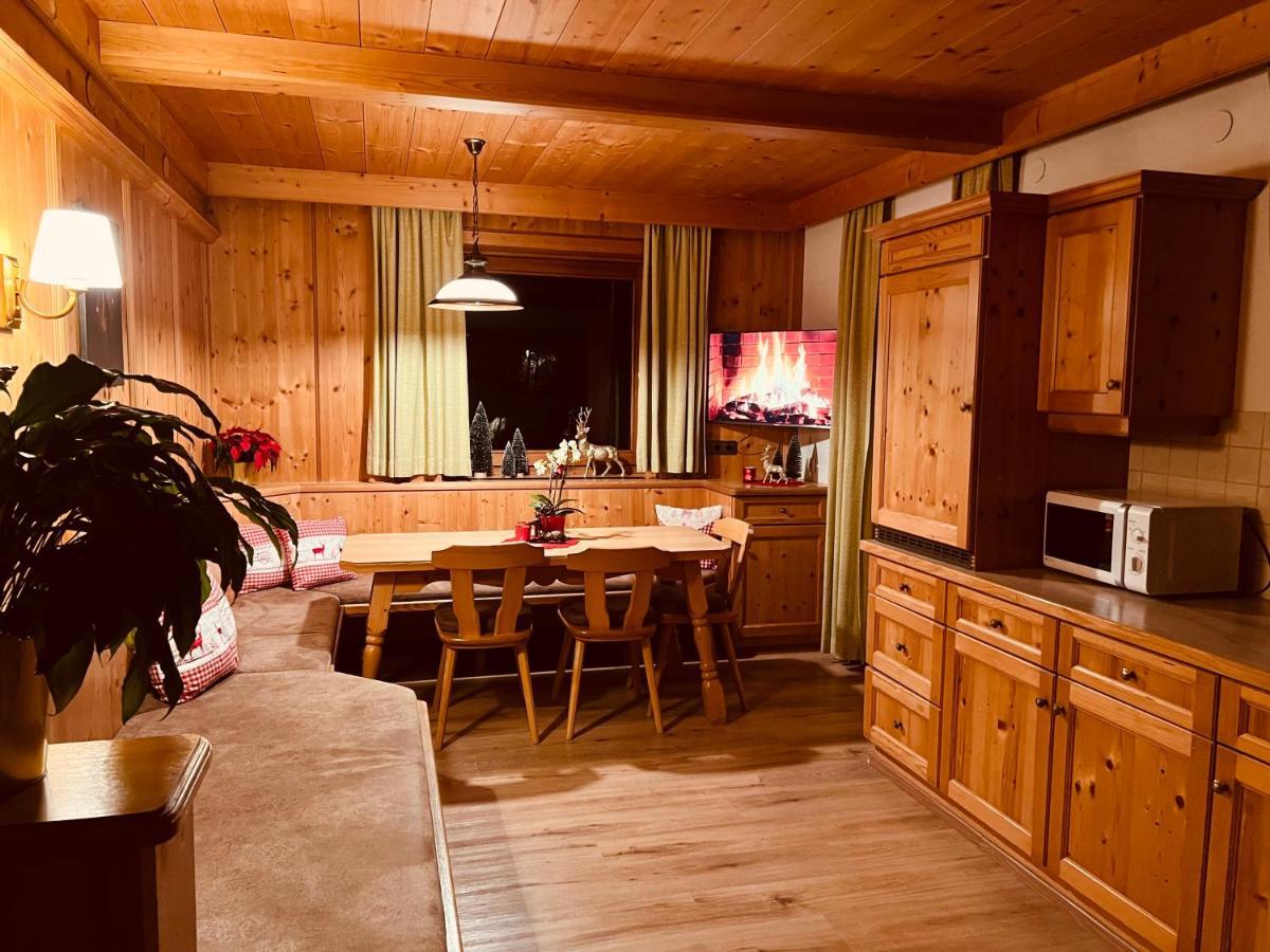 Ferienwohnung Platzhirsch Panorama View Balkon, Gartensauna, Garten, Grillplatz Stumm Kültér fotó