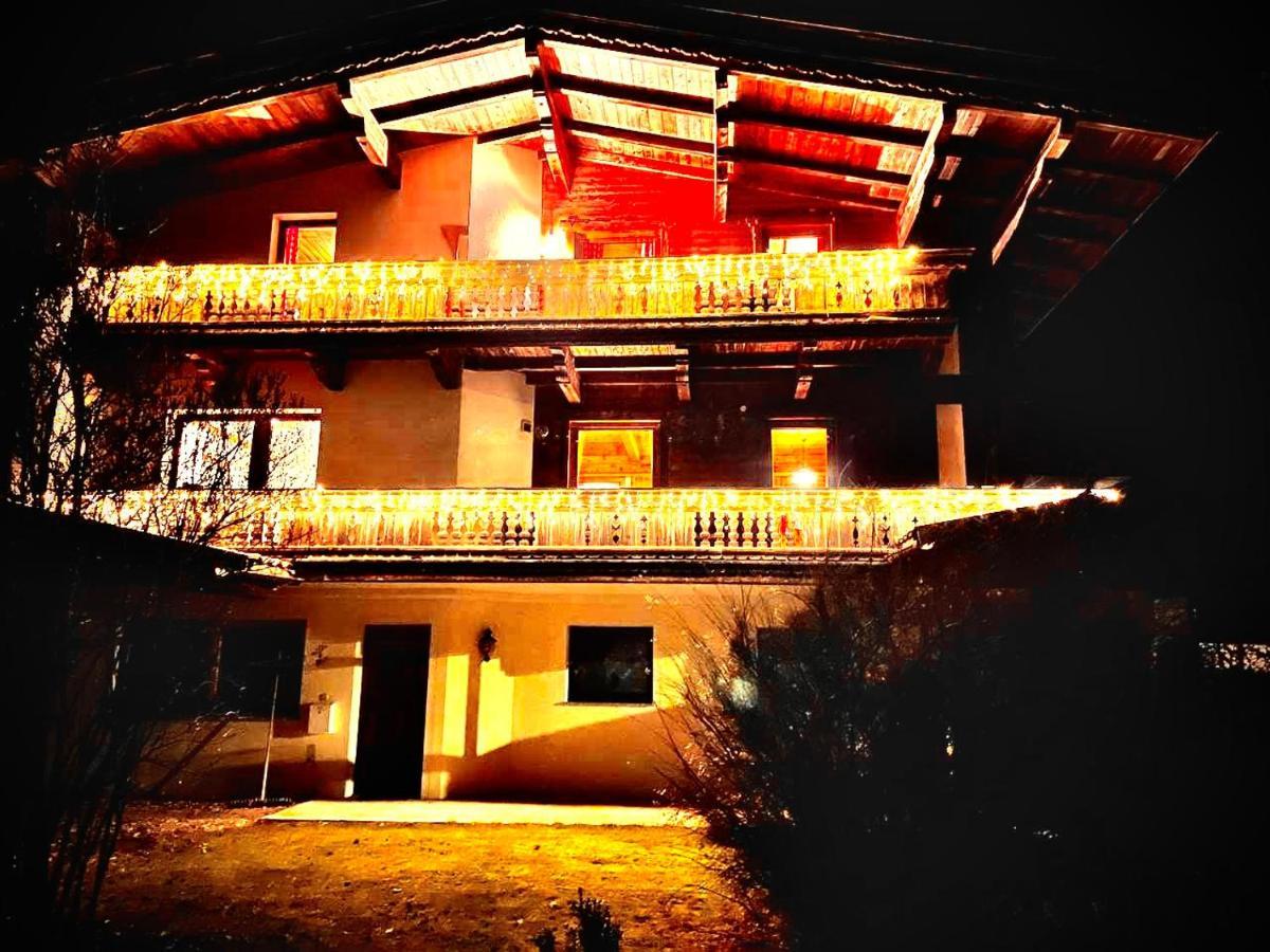 Ferienwohnung Platzhirsch Panorama View Balkon, Gartensauna, Garten, Grillplatz Stumm Kültér fotó