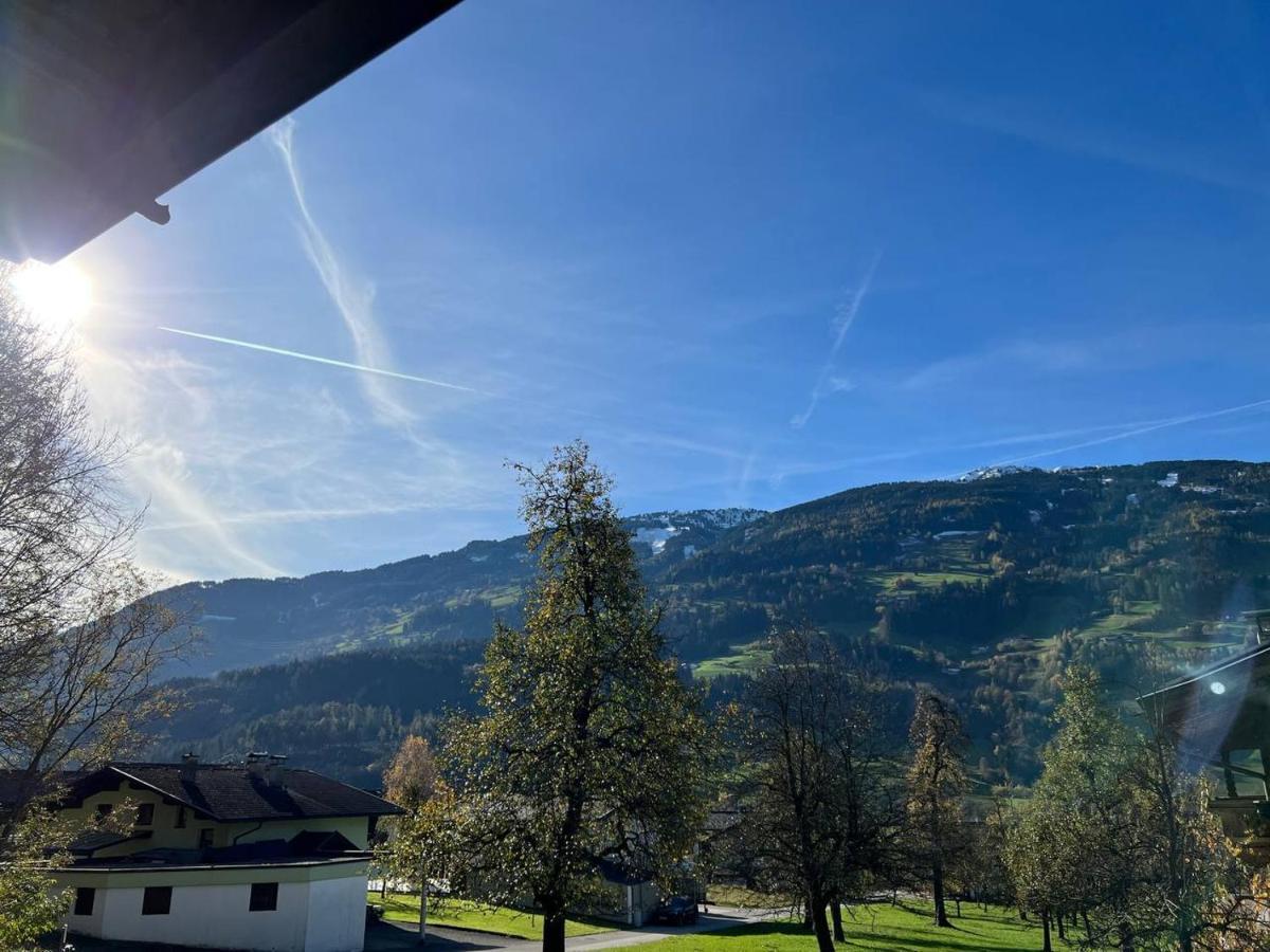 Ferienwohnung Platzhirsch Panorama View Balkon, Gartensauna, Garten, Grillplatz Stumm Kültér fotó