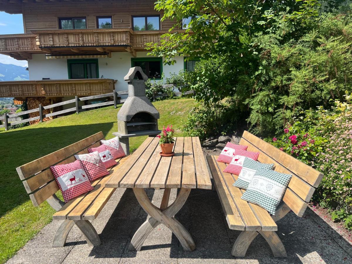 Ferienwohnung Platzhirsch Panorama View Balkon, Gartensauna, Garten, Grillplatz Stumm Kültér fotó