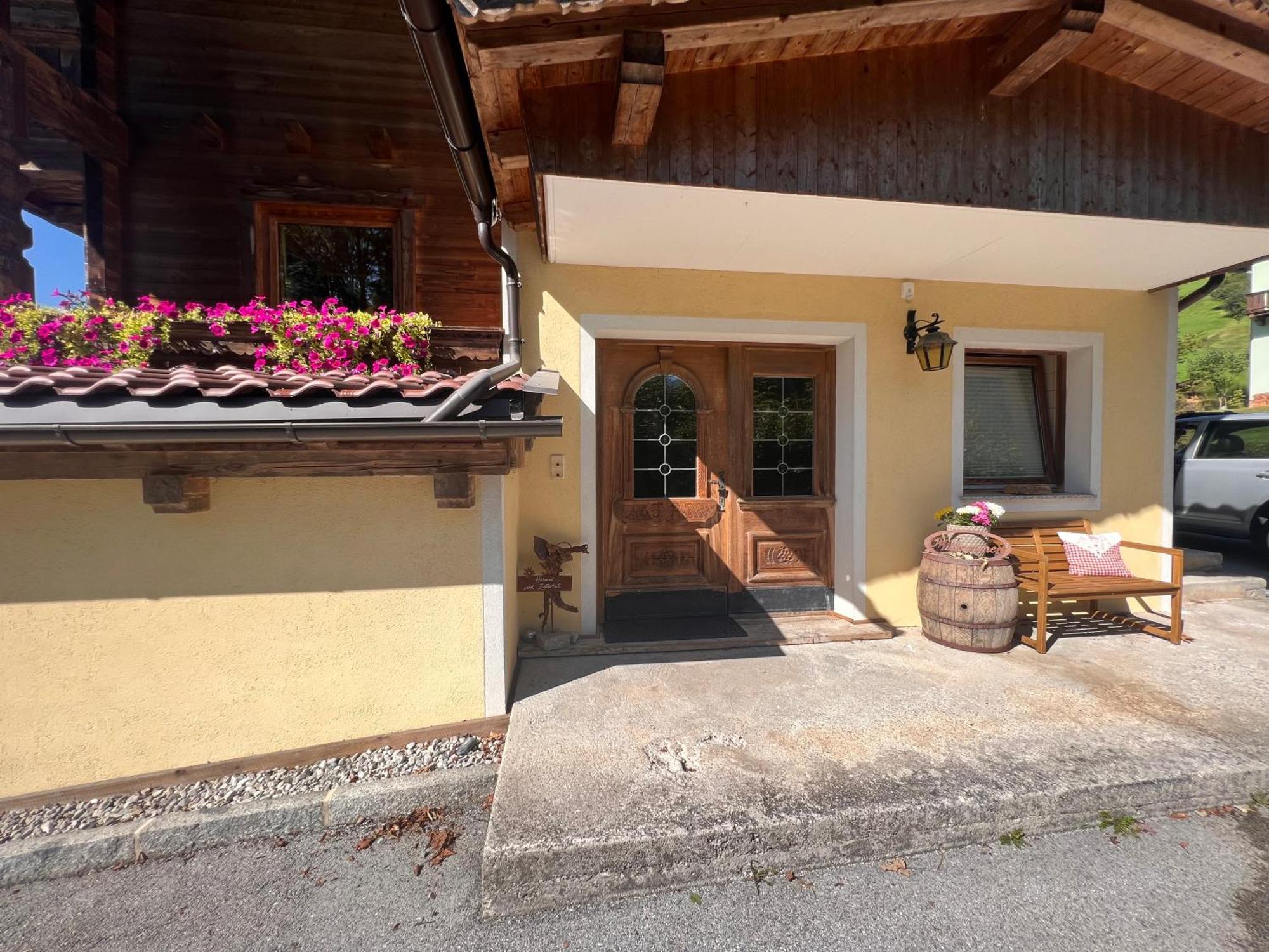 Ferienwohnung Platzhirsch Panorama View Balkon, Gartensauna, Garten, Grillplatz Stumm Kültér fotó